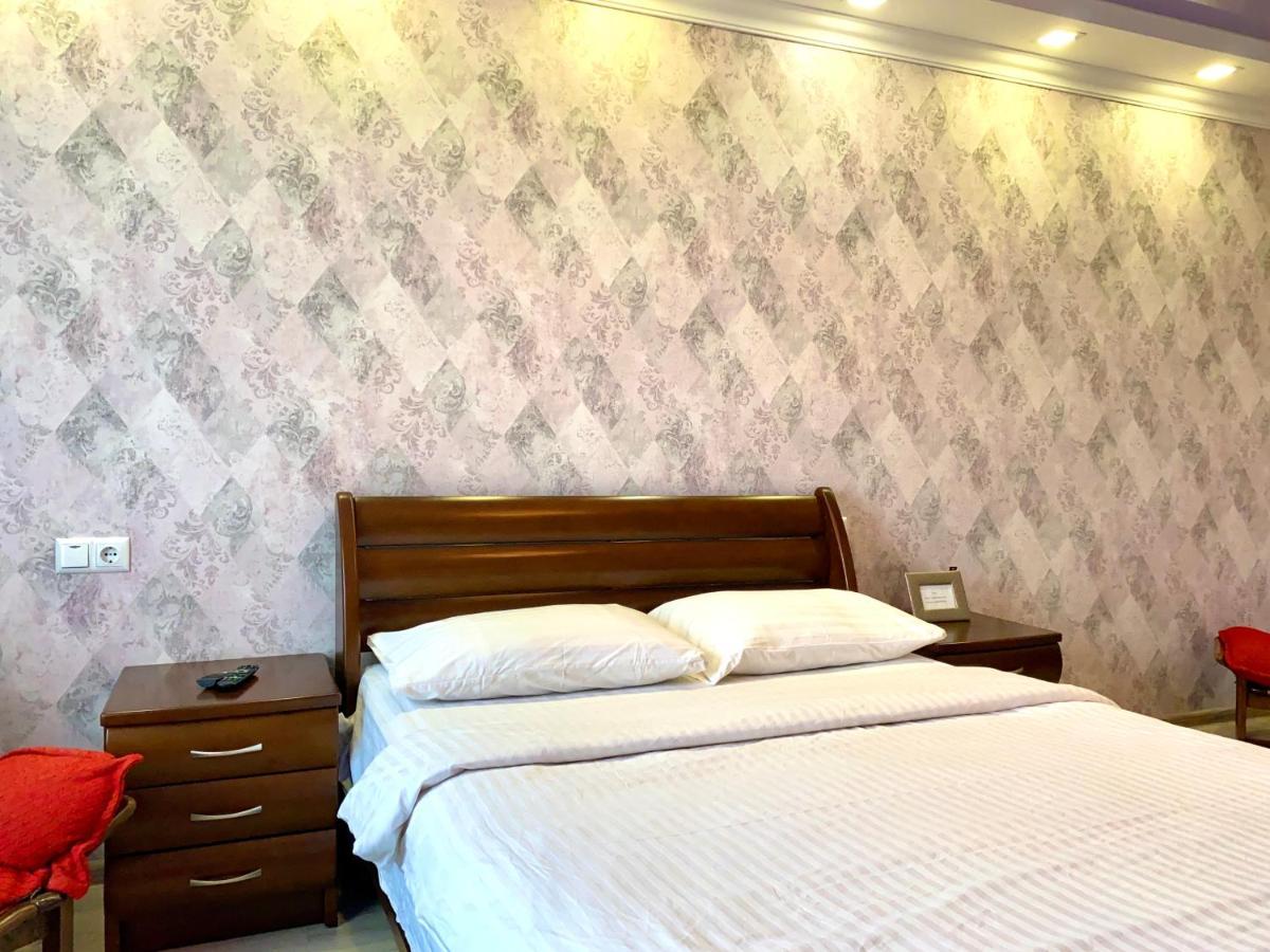 Apartpoltava Простора Однокімнатна Квартира В Новобудові, Корпусний Парк Exteriér fotografie